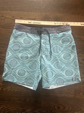 Billabong Men's Teal and Gray Geometric Swim Boardshorts trunks 32 Velcro tie